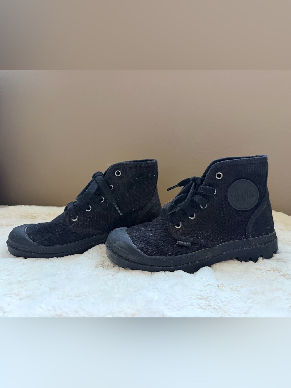 Palladium Women’s Black Canvas Lace-Up Ankle Sneaker/Boots